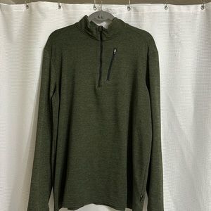 Mens Swiss Tech long sleeve green tee size XL